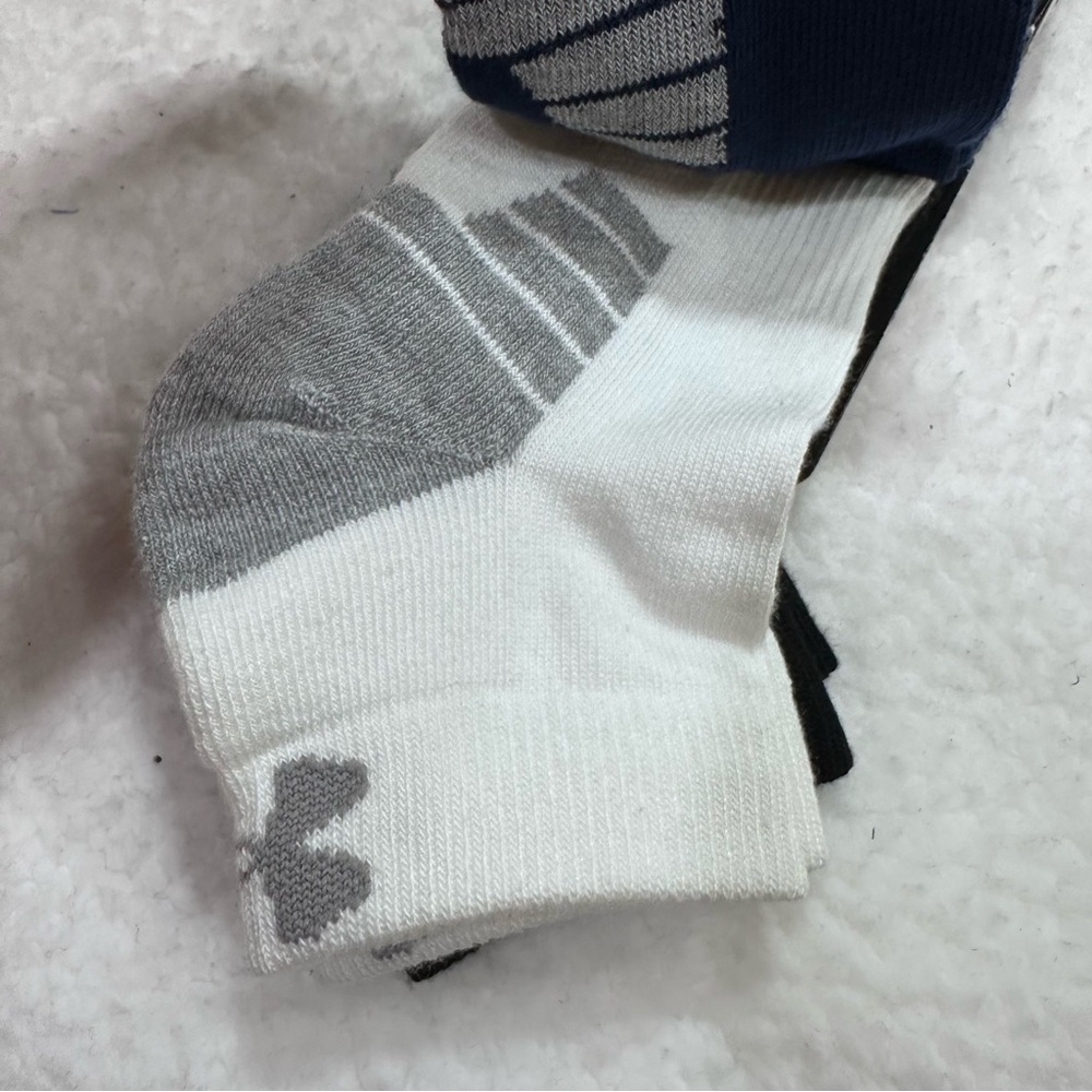 Under Armour Socks - Picture 6 of 12